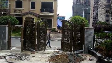 直臂式平開(kāi)門機(jī)